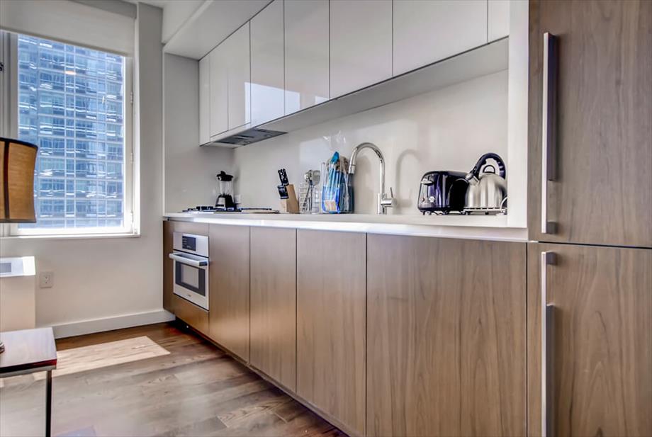 Midtown West New York 1 Bedroom Kitchen