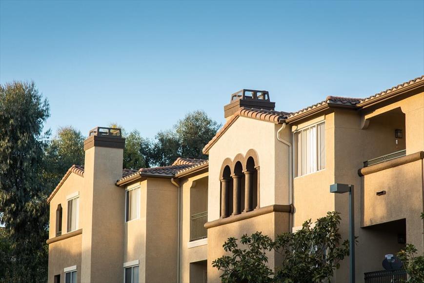 Orange County Aliso Viejo Apartments Building Exterior