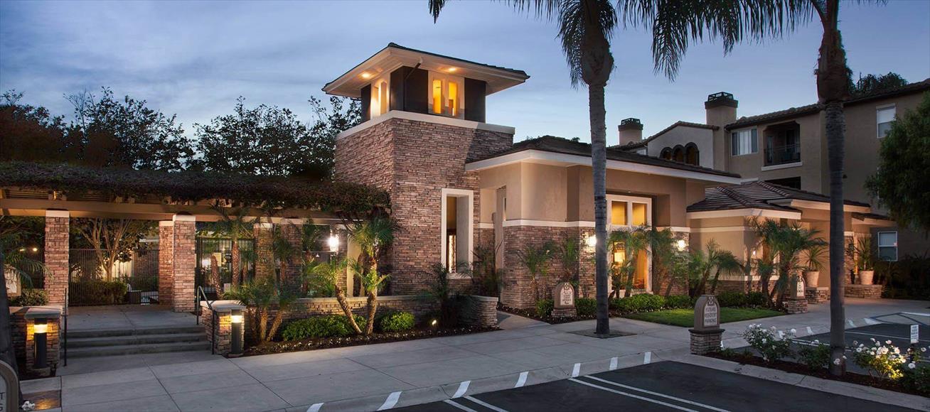 Orange County Aliso Viejo Apartments Building Exterior