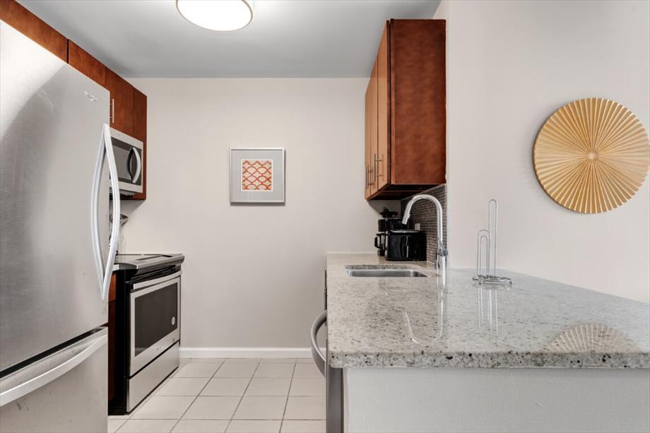 Jersey City 2 Bedroom Kitchen